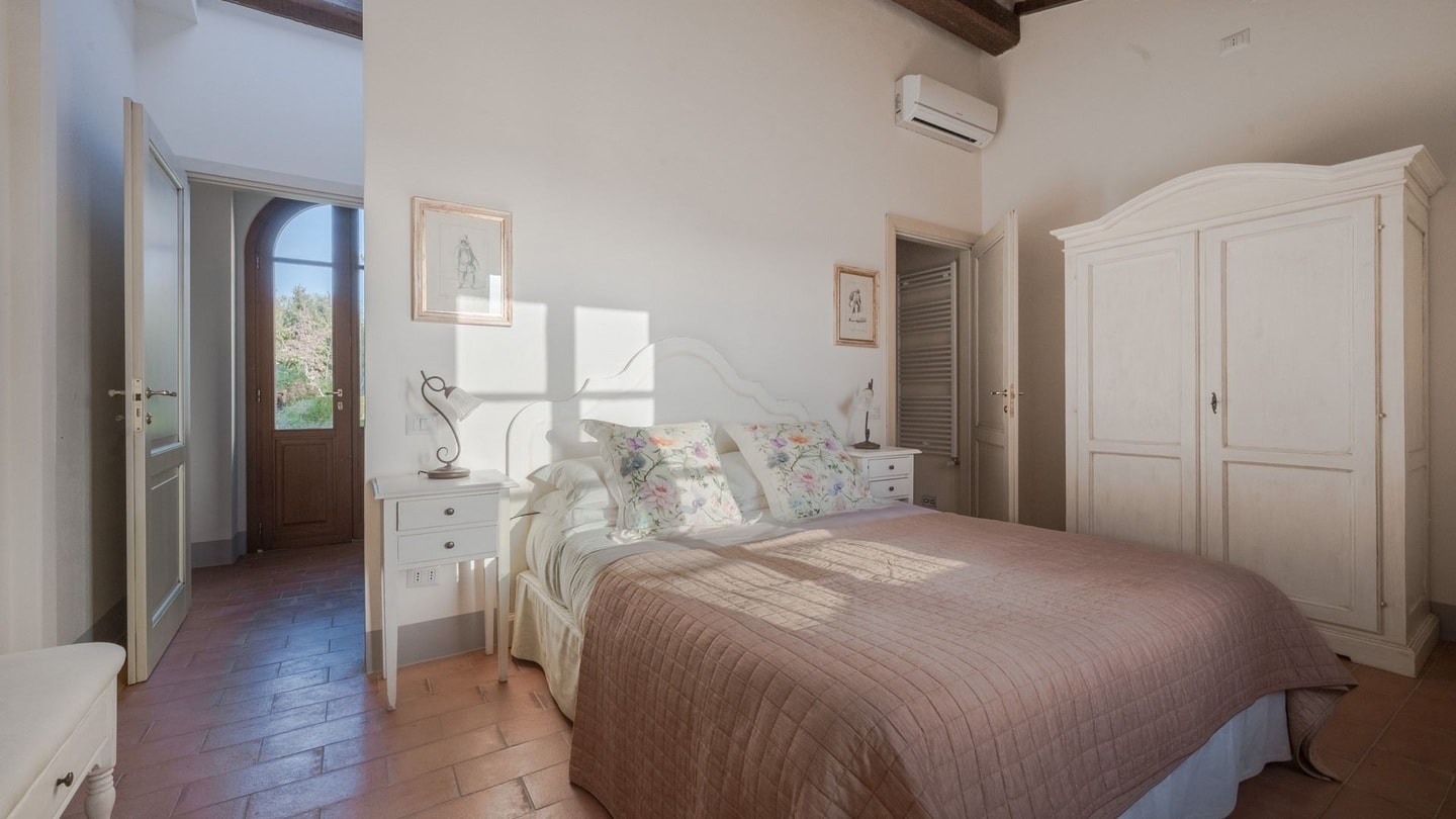 Villa Gropia - Private Tuscan villa with pool 30 Italian Breaks