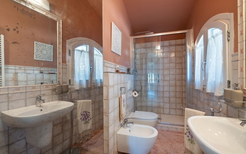 Private villa with swimming pool in Tuscany 14 Italian Breaks