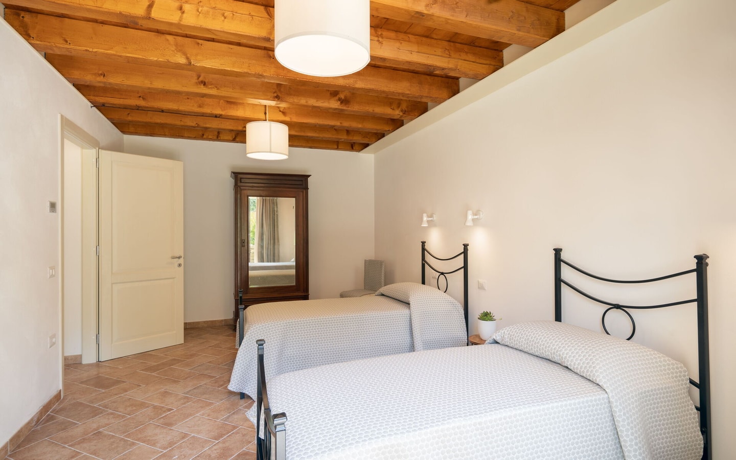 Villa Livia - Private villa with pool in Tuscany 6 Italian Breaks