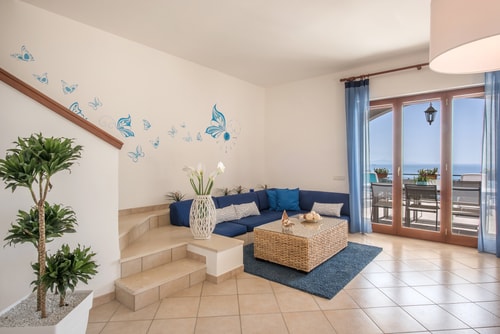 Villa Carmela 4 Italian Breaks