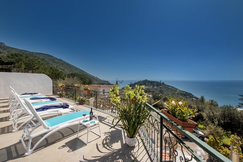 Villa Carmela 31 Italian Breaks