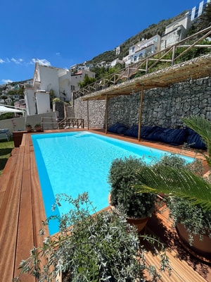 Villa Dani - Sea-facing villa with two pools 1 Italian Breaks