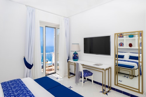 Villa Dani - Sea-facing villa with two pools 12 Italian Breaks