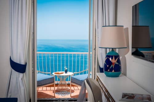 Villa Dani - Sea-facing villa with two pools 15 Italian Breaks