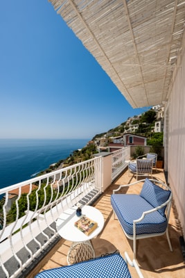 Villa Dani - Sea-facing villa with two pools 16 Italian Breaks