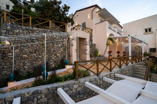 Villa Dani - Sea-facing villa with two pools 43 Italian Breaks