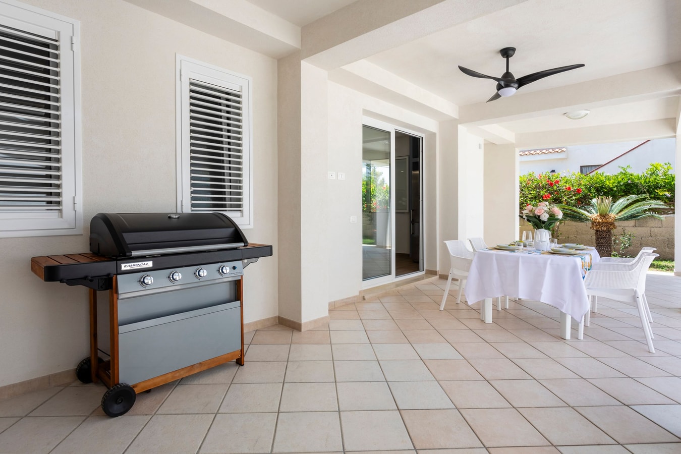 Private beachfront villa in Sicily 16 Italian Breaks
