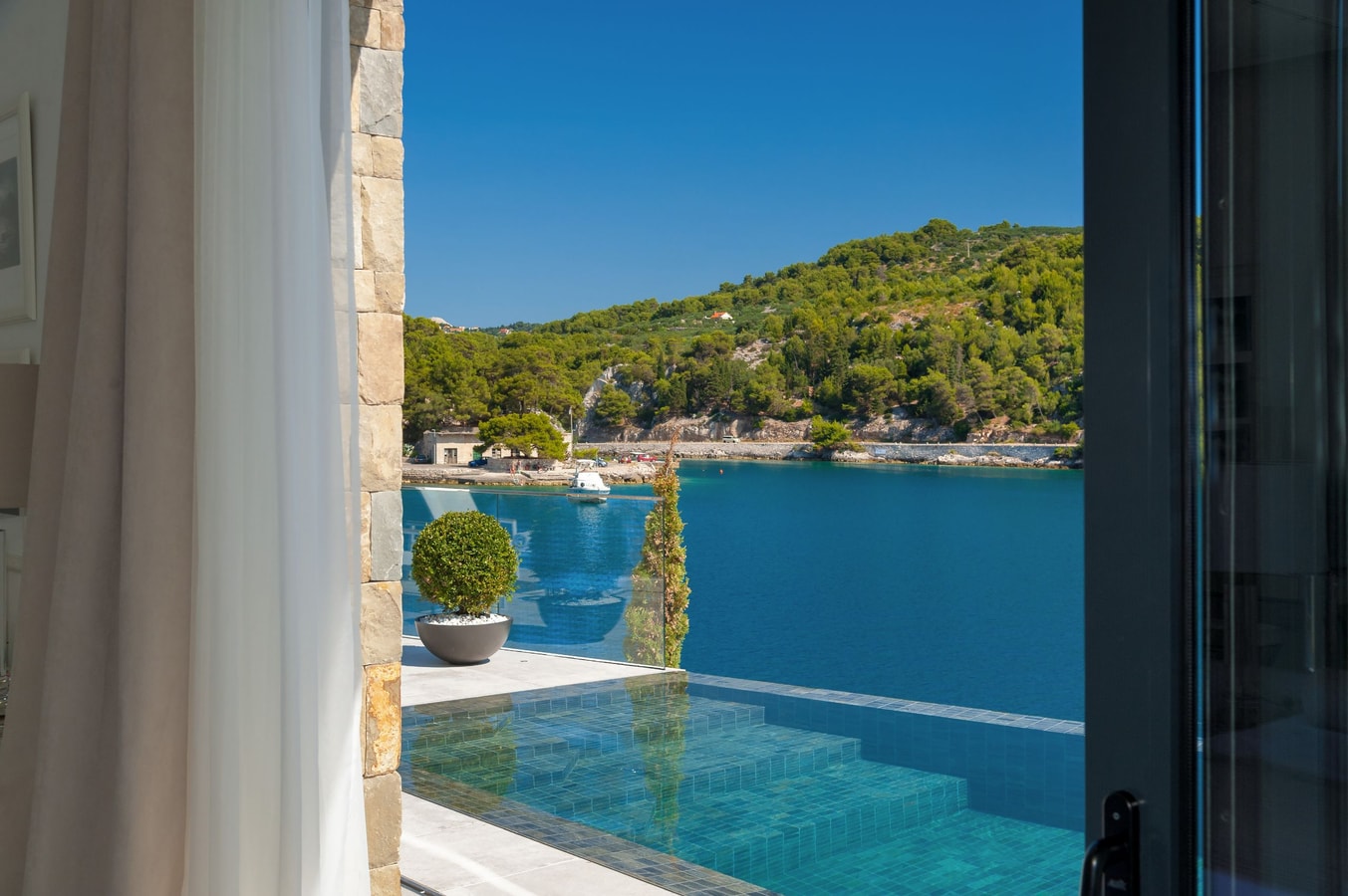 Villa Tihana - Private villa with pool, Brac Island 25 My Villa Breaks