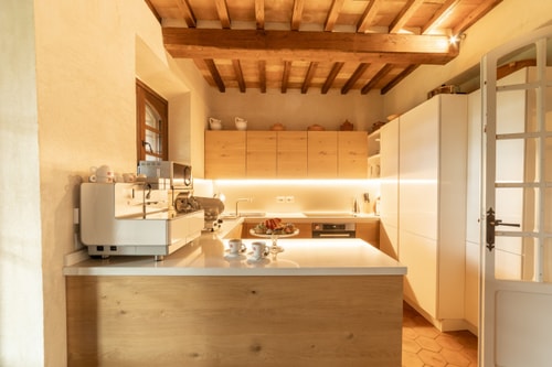 Private villa with swimming pool in Tuscany 6 Italian Breaks