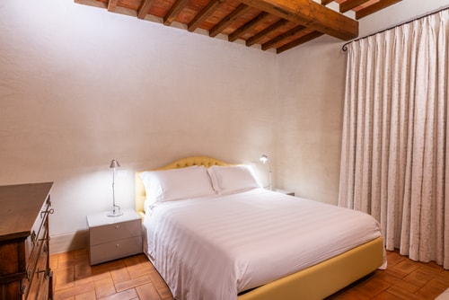 Private villa with swimming pool in Tuscany 24 Italian Breaks