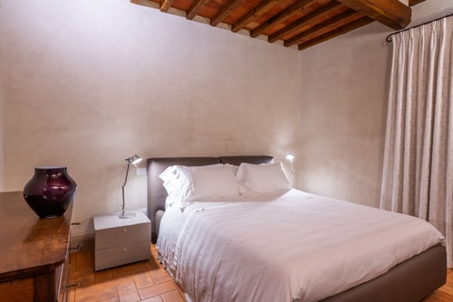 Private villa with swimming pool in Tuscany 26 Italian Breaks
