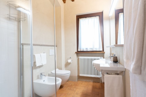 Private villa with swimming pool in Tuscany 32 Italian Breaks