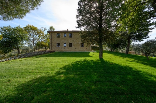 Private villa with swimming pool in Tuscany 52 Italian Breaks