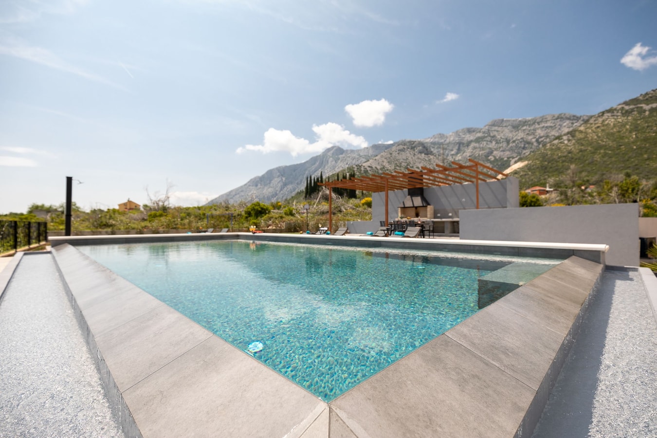 Villa Tajana - Private villa with pool and play court 2 My Villa Breaks