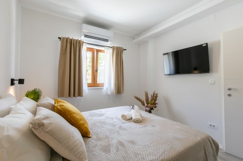 Villa Tajana - Private villa with pool and play court 9 My Villa Breaks