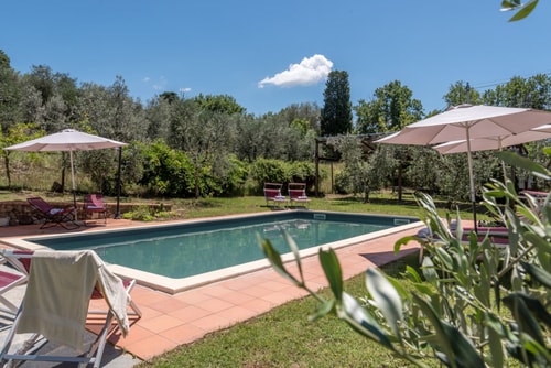 Villa Lucignana - Private Tuscan villa with pool 0 Italian Breaks