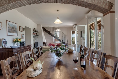 Villa Lucignana - Private Tuscan villa with pool 2 Italian Breaks
