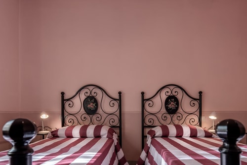 Villa Lucignana - Private Tuscan villa with pool 12 Italian Breaks