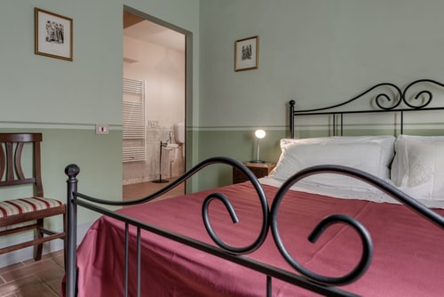 Villa Lucignana - Private Tuscan villa with pool 16 Italian Breaks