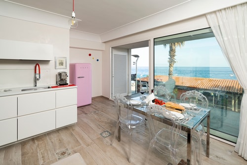 Casa Leontina Erminia - seafront apartments 6 Italian Breaks