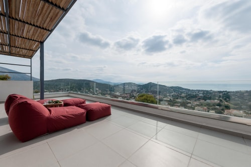 Private villa with swimming pool in Attica 19 My Villa Breaks