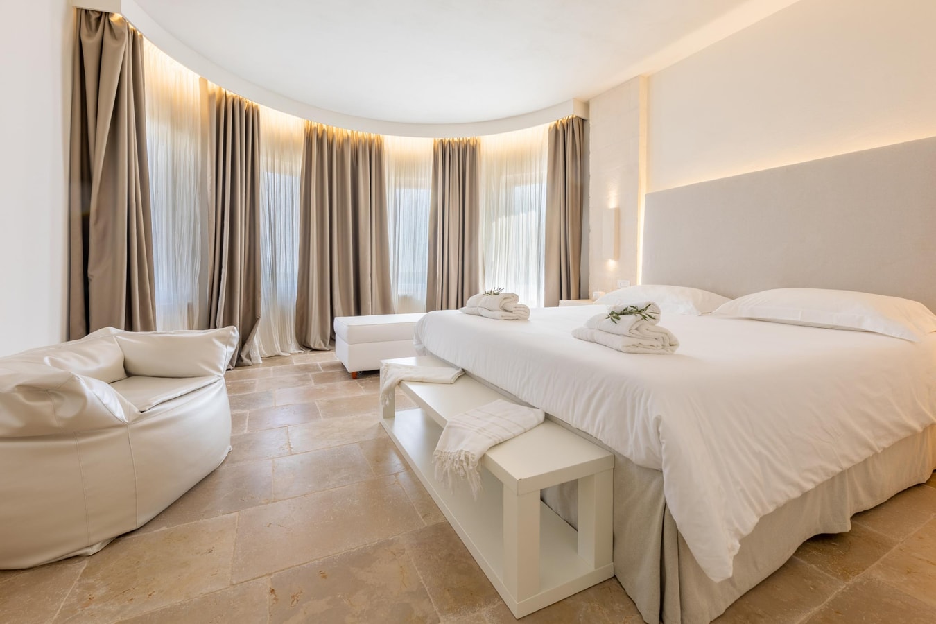 Villa Florina - Private villa with swimming pool in Puglia 20 Italian Breaks