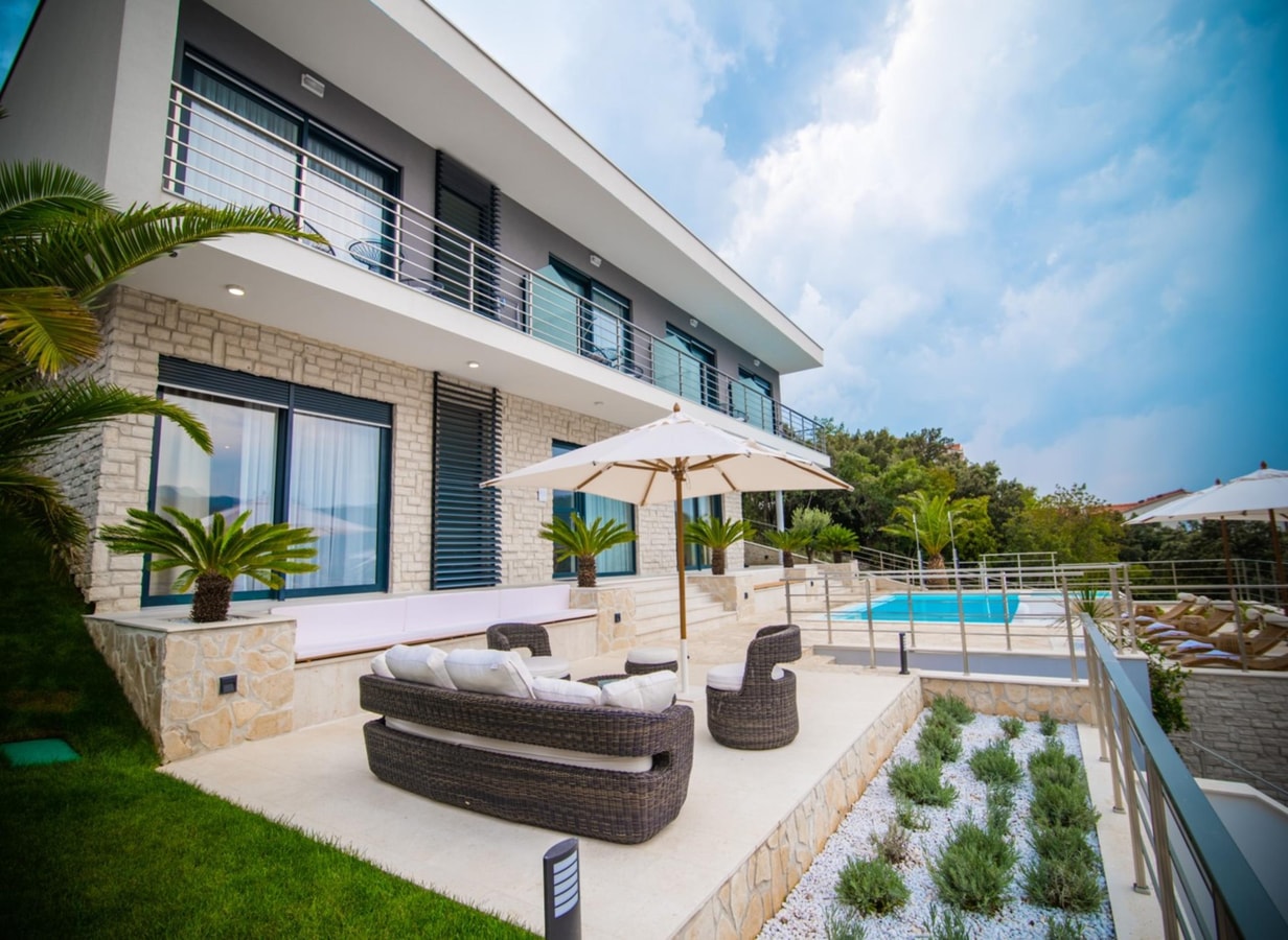 Villa Visnja - Private villa with pool, Dalmatia 3 My Villa Breaks