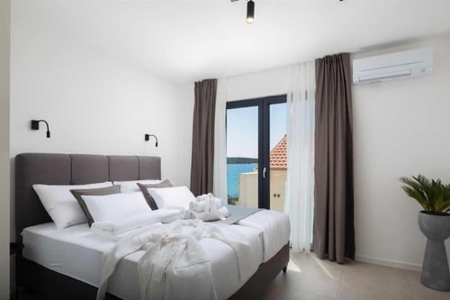 Villa Dragica - Private villa with pool, Sibenik 24 My Villa Breaks