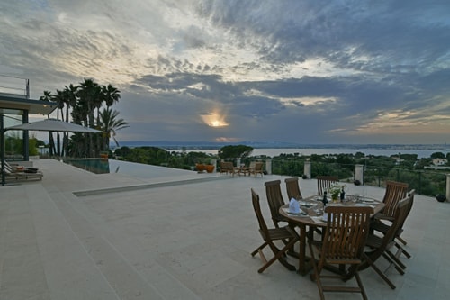 Villa Raisi with private swimming pool in Sicily 40 Italian Breaks