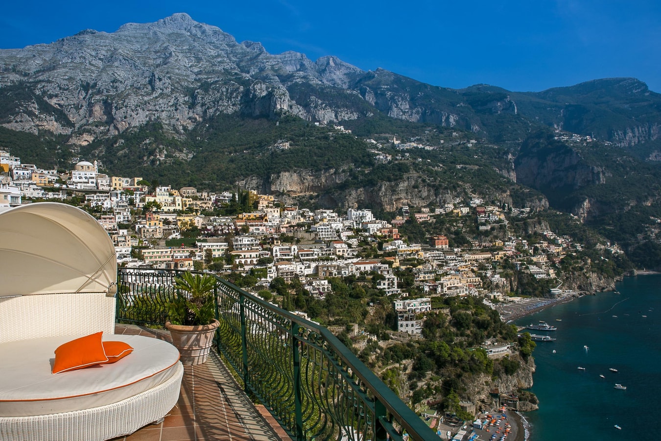 Two private villas with pool near town 25 Italian Breaks