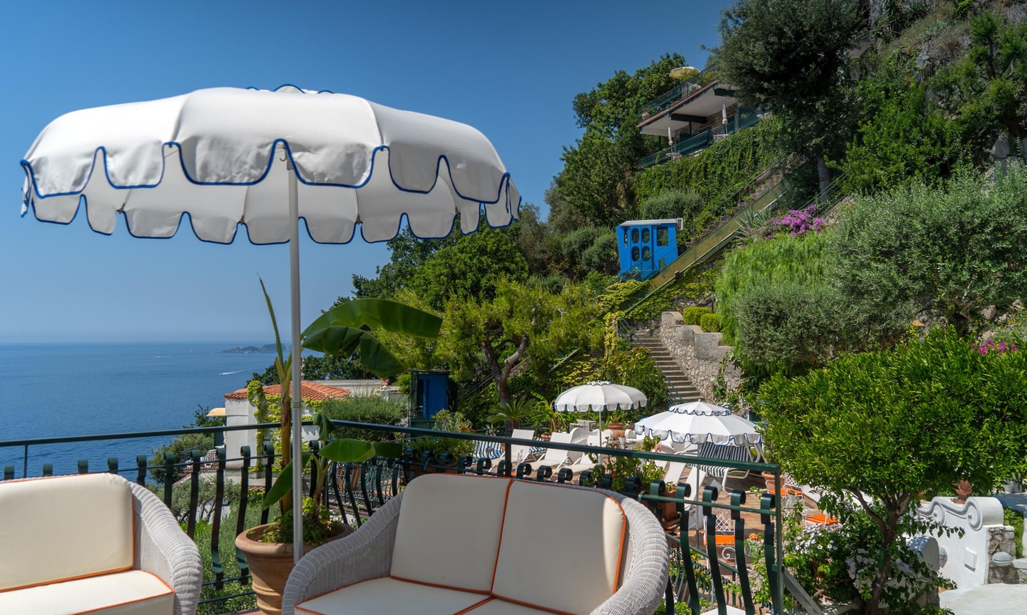Two private villas with pool near town 38 Italian Breaks