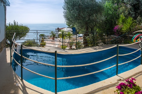 Two private villas with pool near town 2 Italian Breaks