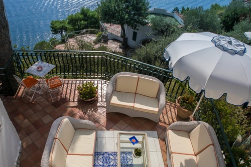 Two private villas with pool near town 16 Italian Breaks