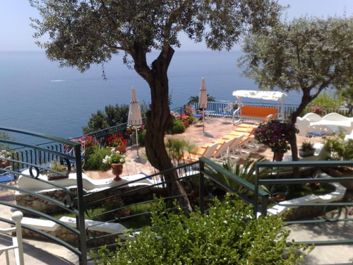 Two private villas with pool near town 19 Italian Breaks