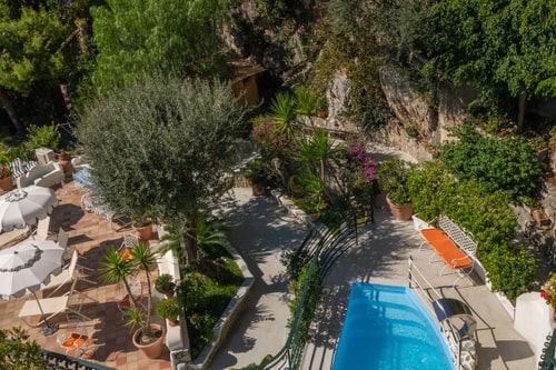 Two private villas with pool near town 20 Italian Breaks