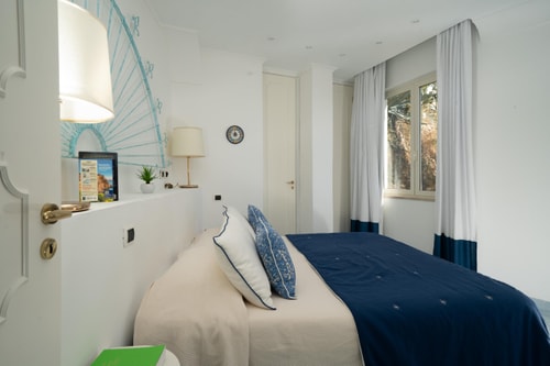 Two private villas with pool near town 30 Italian Breaks