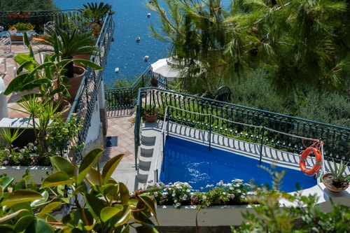 Two private villas with pool near town 37 Italian Breaks