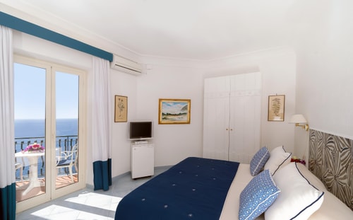 Villas Gru Blumarine  - Two private villas with pool near town 7 Italian Breaks