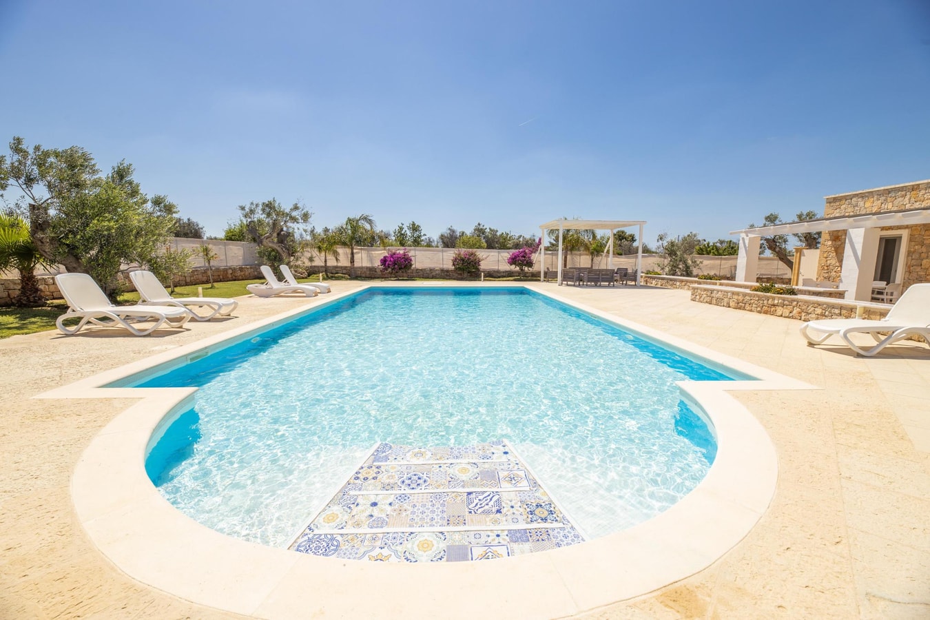 Villa Celia - Private villa with swimming pool, Puglia 4 Italian Breaks