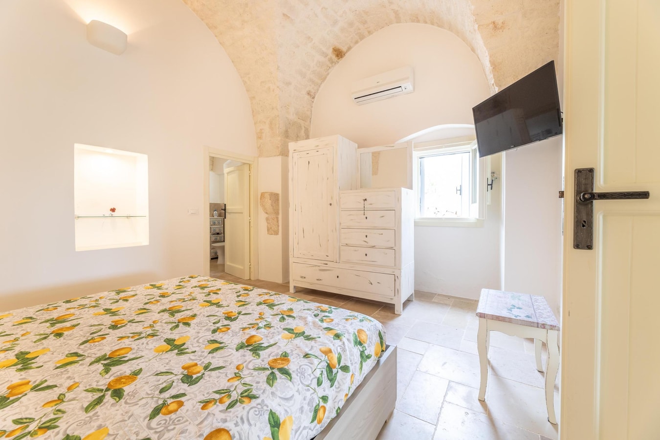 Villa Serenella - Private villa with pool in Puglia 11 Italian Breaks