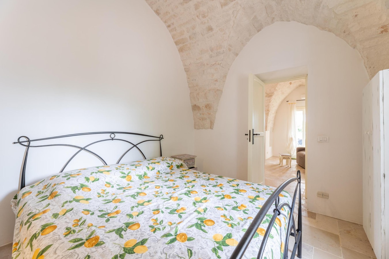 Villa Serenella - Private villa with pool in Puglia 14 Italian Breaks
