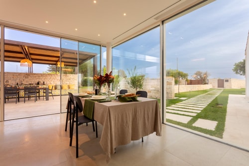 Villa Specchio with private swimming pool, Sicily 7 Italian Breaks