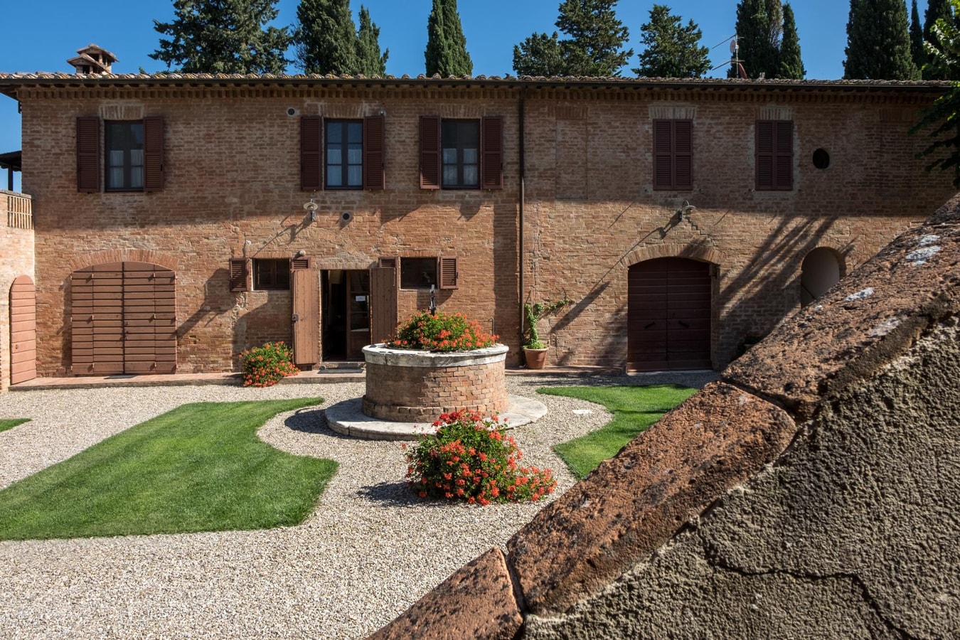 Campanella Estate – Luxury Tuscan villa with private pool 1 Italian Breaks