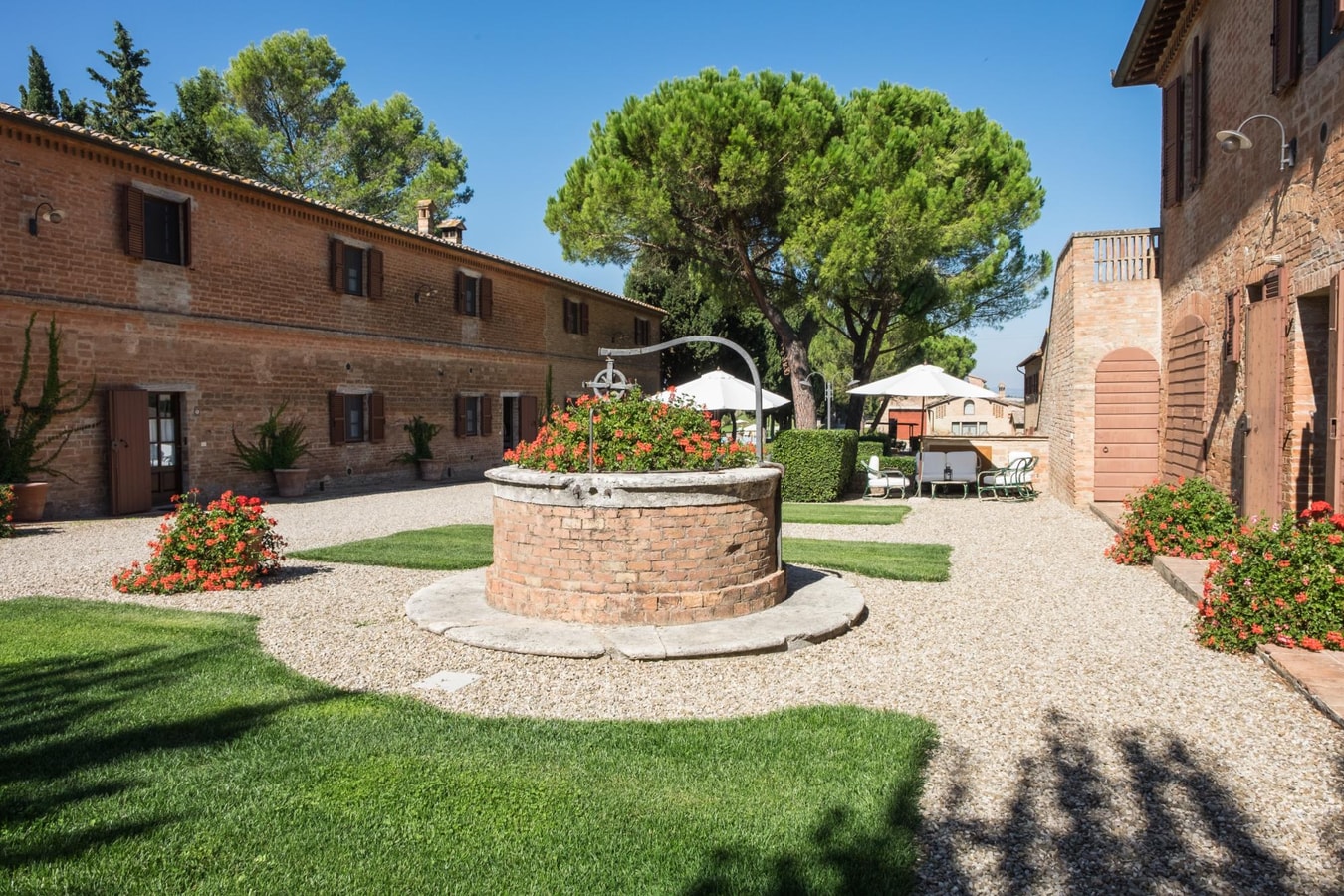 Campanella Estate – Luxury Tuscan villa with private pool 2 Italian Breaks