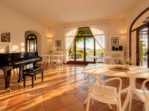 Villa Donatella, Ideal For Large Groups 8 Villas in Italy