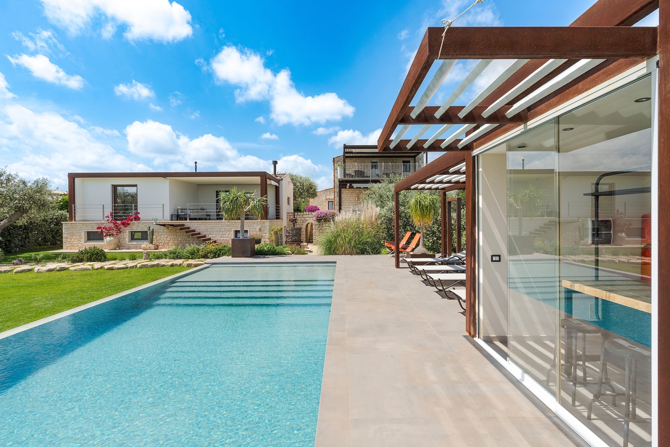 Tenuta Del Sole, elegant Sicilian estate 70 Italian Breaks