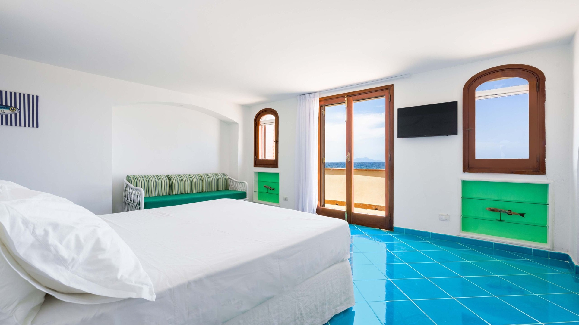 Casa Di Marcia, seafront with dipping pool 46 Villas in Italy