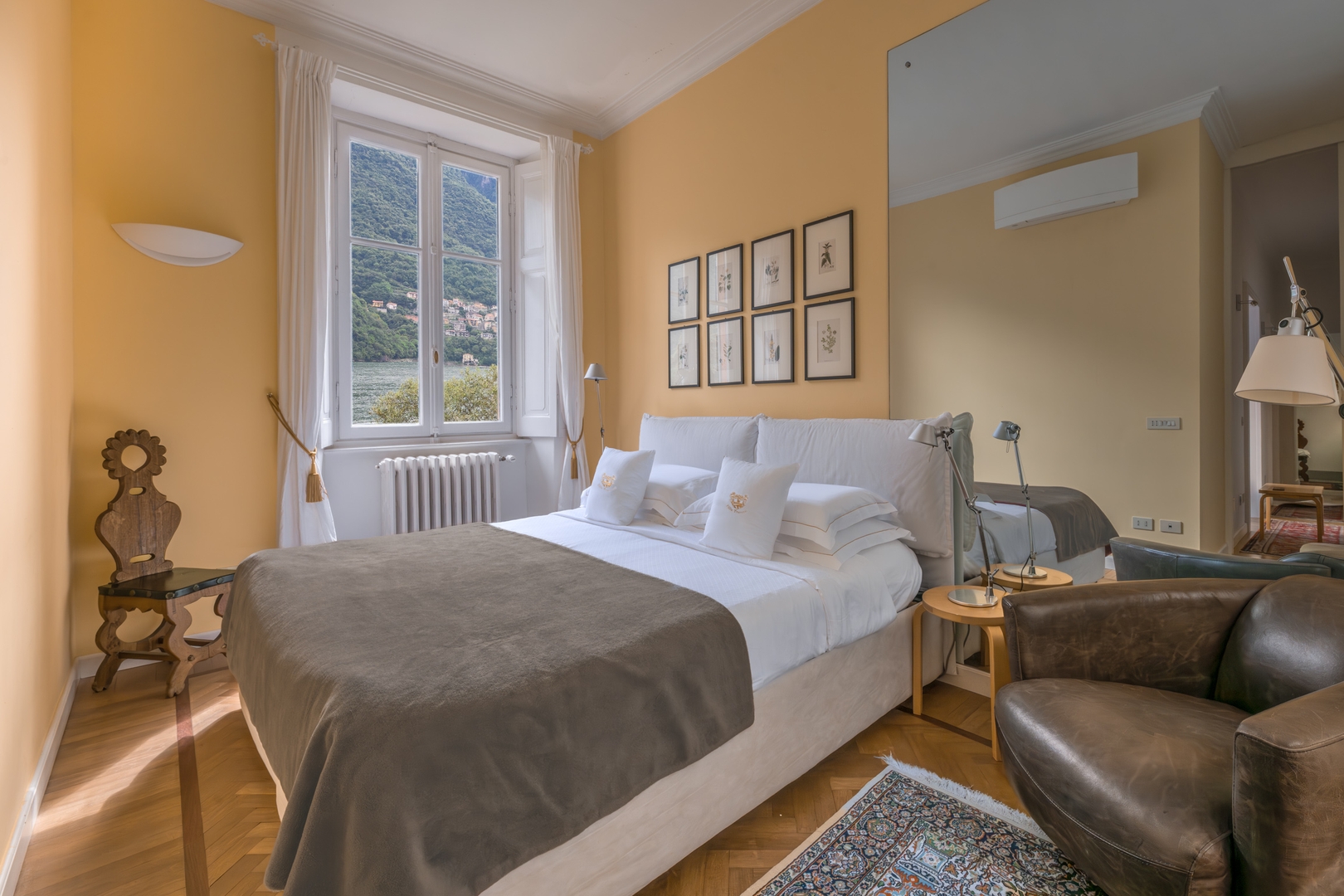 Villa Lauretta - Private lakeside villa with pool 24 Villas in Italy