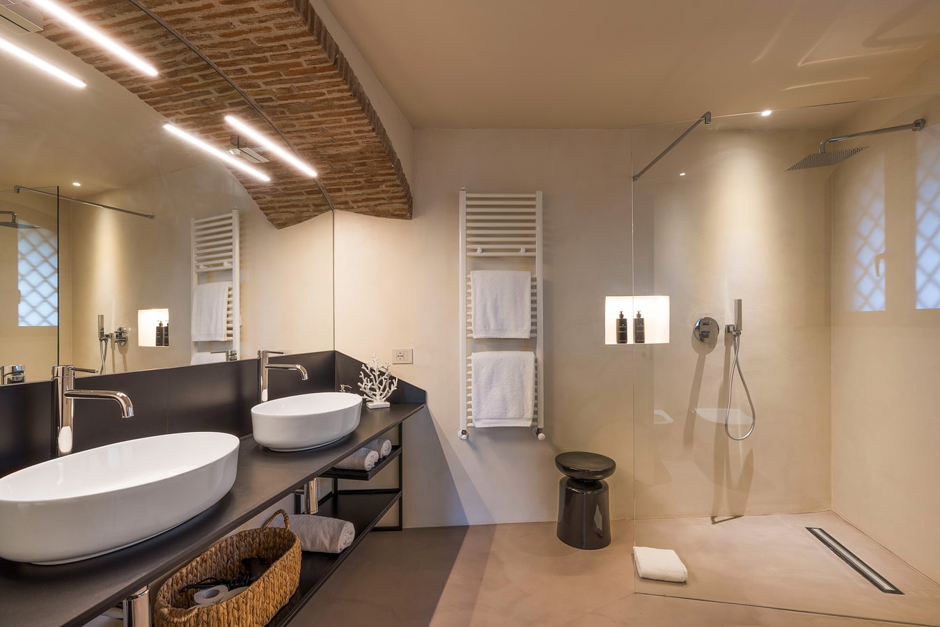 Villa Respiro - Historic Luxury Estate 21 Villas in Italy