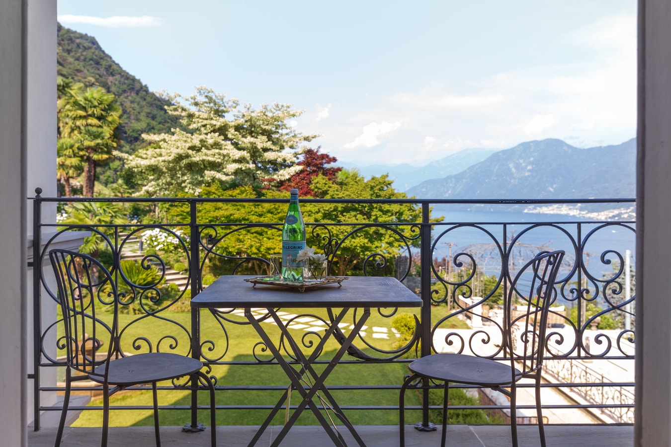 Villa Classica, Historic villa with lake views 31 Villas in Italy
